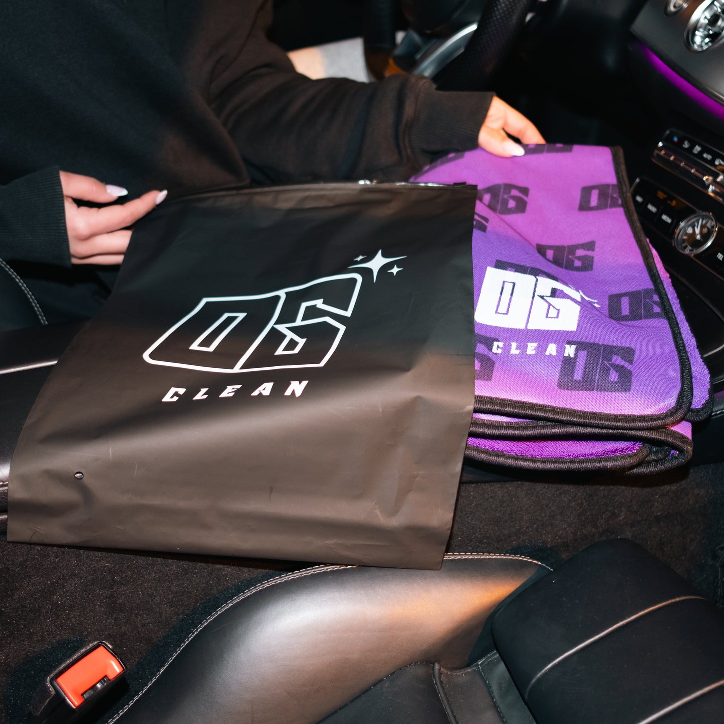 Serviette Séchage 1000 GSM + Housse de protection